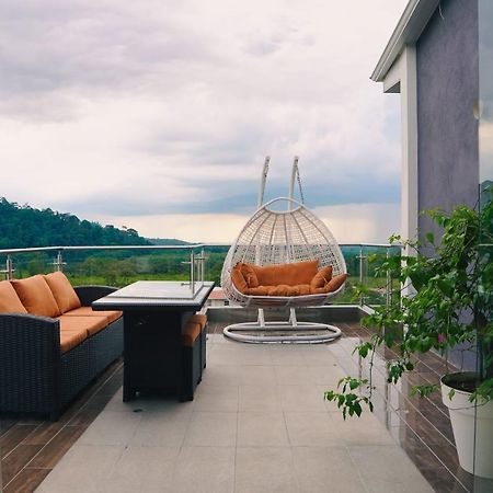 The View Hotel Cumanda  エクステリア 写真